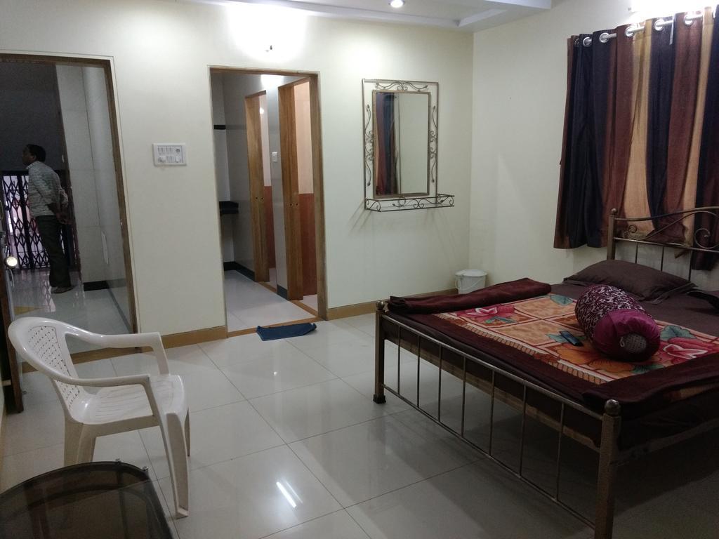 Hotel Shanti Palace Mahābaleshwar Εξωτερικό φωτογραφία